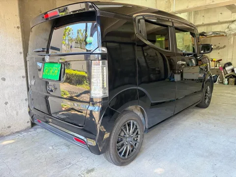 Honda N-BOX Slash