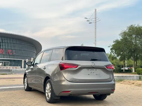 Buick GL6
