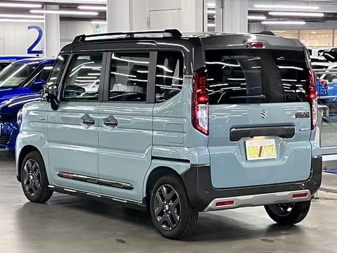 Suzuki Spacia Gear