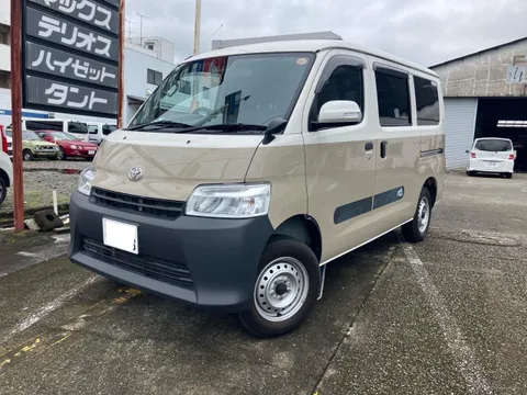 Toyota TownAce Van