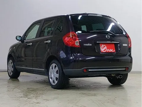Mazda Verisa