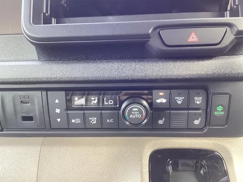 Honda N-BOX Joy