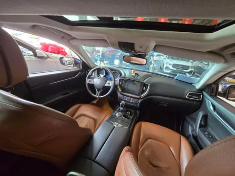Maserati Ghibli