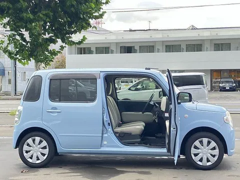 Daihatsu Mira Cocoa