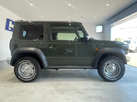 Suzuki Jimny Sierra