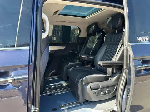 Roewe iMAX8