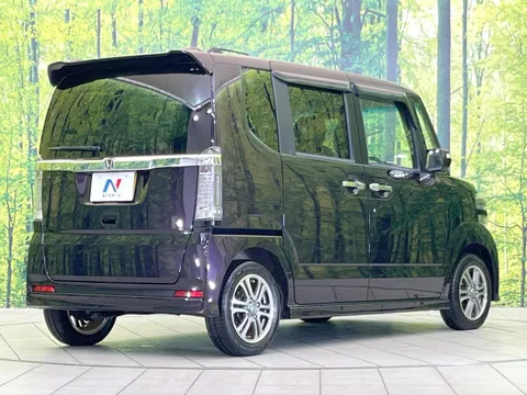 Honda N-BOX Custom