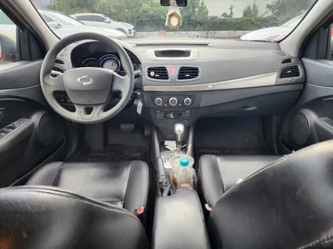 Renault SM3