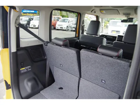 Suzuki Spacia Custom