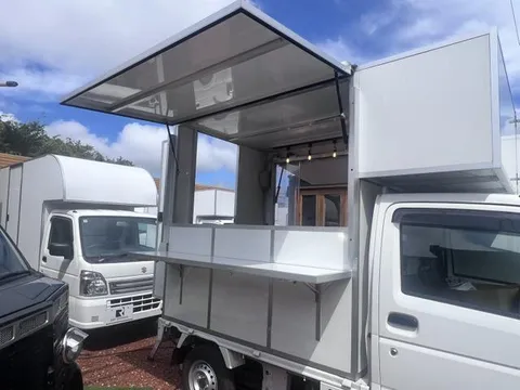Mazda Scrum Truck