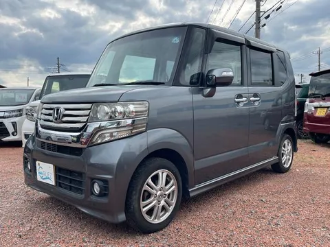 Honda N-BOX Custom