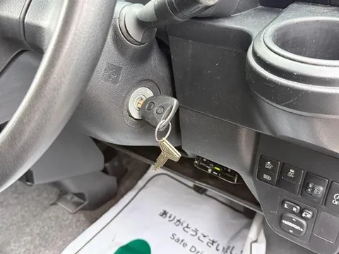 Toyota Pixis Van