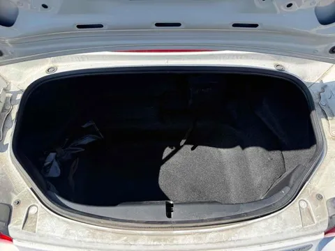 Mazda MX-5 (Roadster)