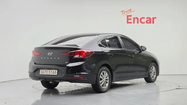 Hyundai Elantra (Avante)