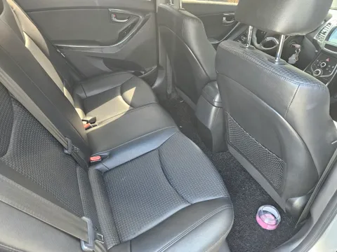 Hyundai Elantra (Avante)