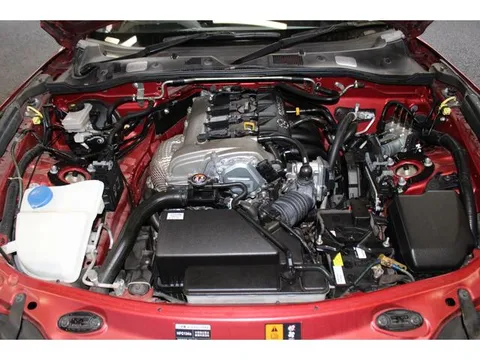 Mazda MX-5 (Roadster)