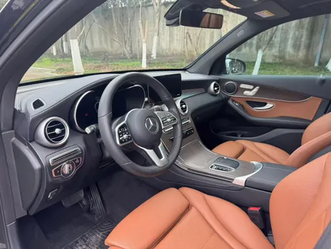 Mercedes-Benz Mercedes-Benz GLC