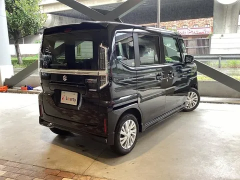 Suzuki Spacia Custom