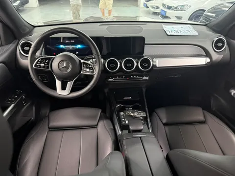 Mercedes-Benz Mercedes-Benz GLB