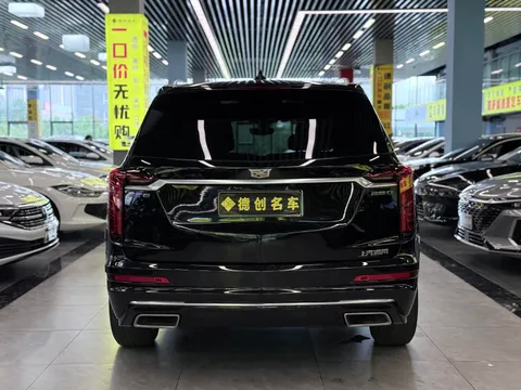 Cadillac XT6
