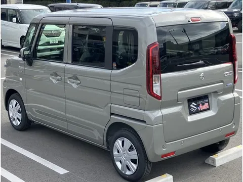 Suzuki Spacia