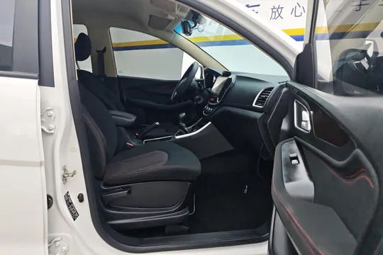 Baojun 560