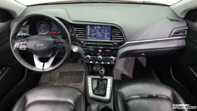 Hyundai Elantra (Avante)