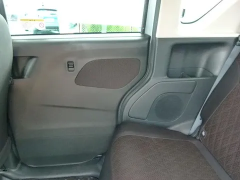 Mitsubishi eK X Space
