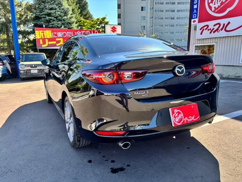 Mazda MAZDA3 Sedan