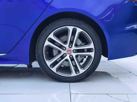 Jaguar XEL