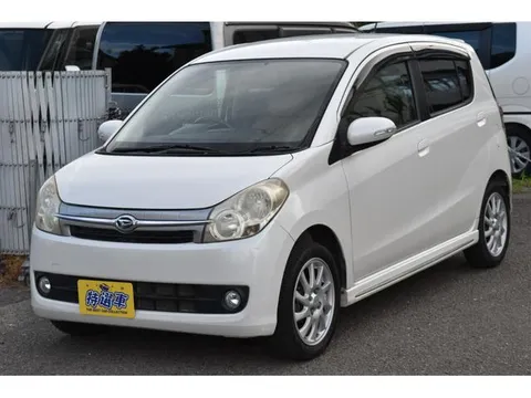 Daihatsu Mira Custom