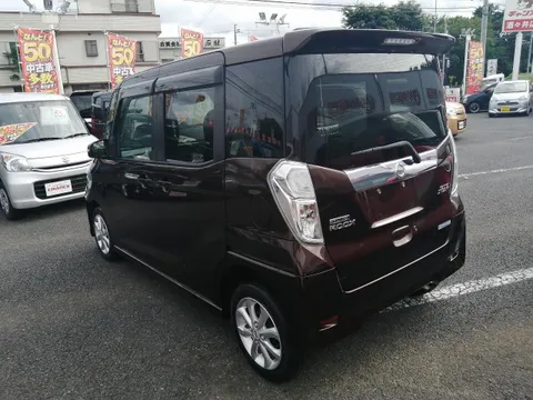 Nissan Dayz Roox