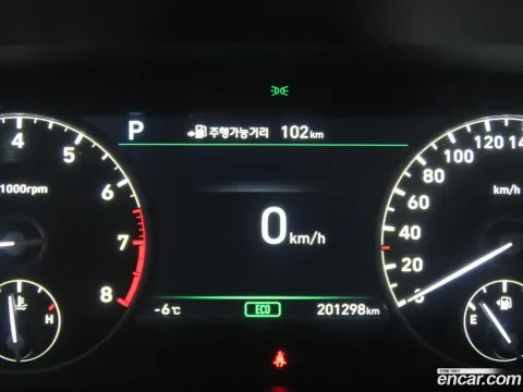 Genesis G90 (EQ900)