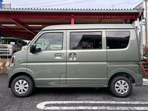 Mitsubishi Minicab Van
