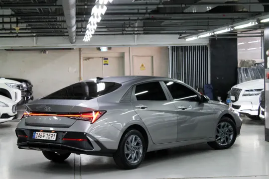 Hyundai Elantra (Avante)