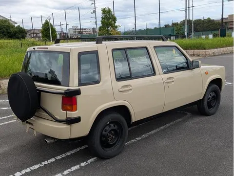 Nissan Rasheen