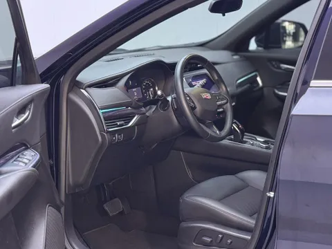 Cadillac XT4