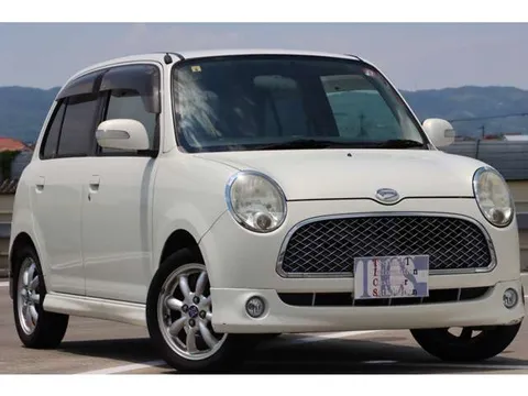 Daihatsu Mira Gino