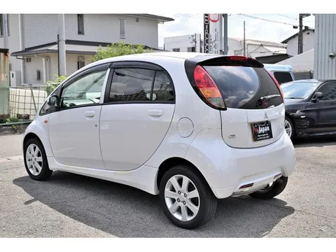 Mitsubishi I