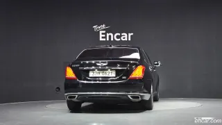 Genesis G90 (EQ900)