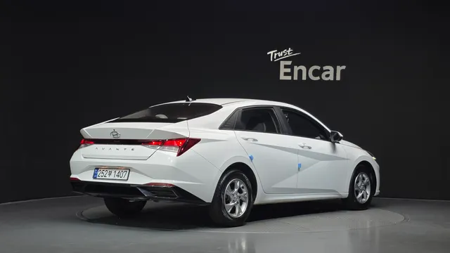 Hyundai Elantra (Avante)