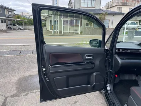 Suzuki Wagon R Stingray
