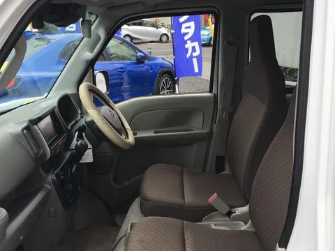 Nissan Clipper