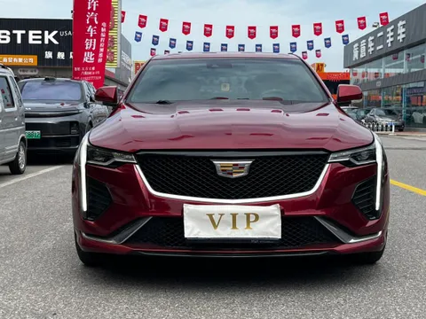 Cadillac CT4