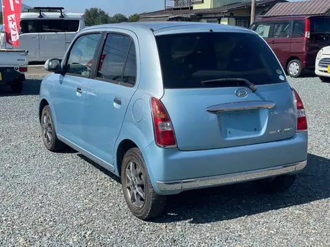 Daihatsu Mira Gino