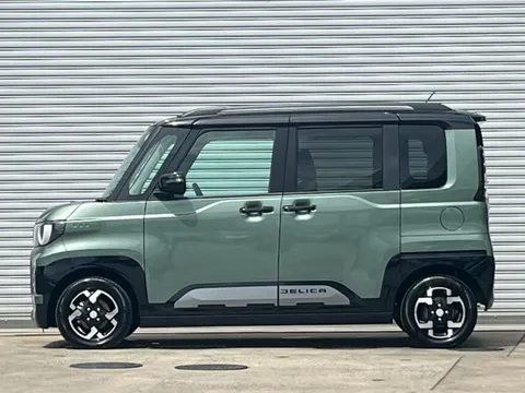 Mitsubishi Delica Mini