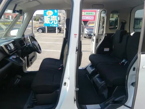 Mitsubishi eK Space Custom
