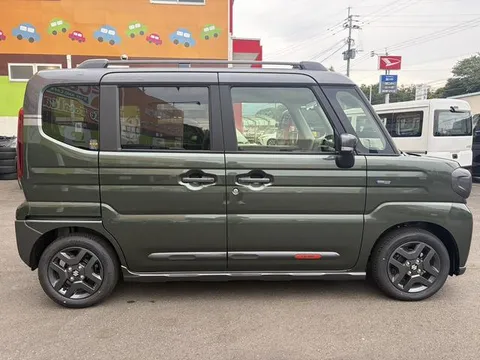 Suzuki Spacia Gear