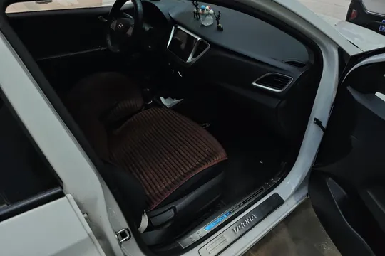 Hyundai Verna
