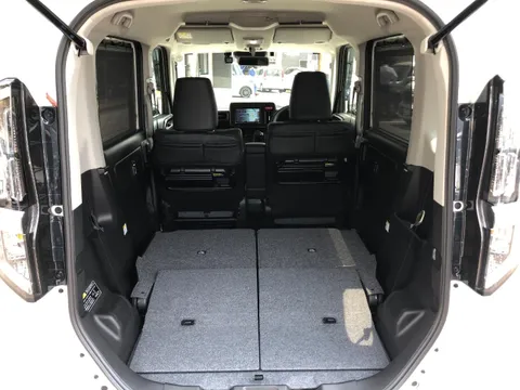 Suzuki Spacia Custom